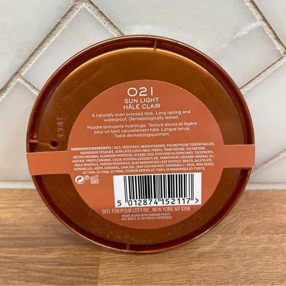 NEW Rimmel London Natural Bronzer - Waterproof Sun-kissed Finish - Sun Light 021 - Picture 7 of 8